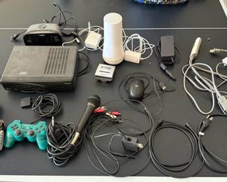 Electronics Lot – Game Controllers, Microphone & Cables