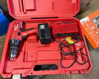 Milwaukee Power-Plus 18V T-Handle 1/2" Cordless Driver Drill Kit with Battery, Charger, and Case