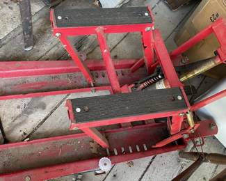Larin 1,500 Lb. Motorcycle / ATV Jack