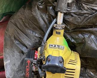 John Deere 21C Gas String Trimmer