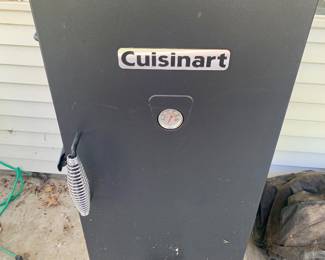 Cuisinart smoker--like new