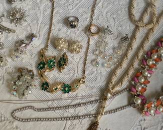 Vintage rhinestone jewelry