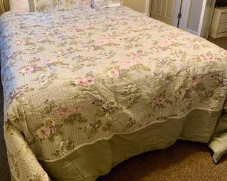 2nd like new queen bed with metal headboard