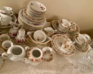 Moss Rose dishware