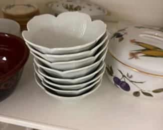Adorable serving bowls