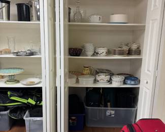 More serving ware