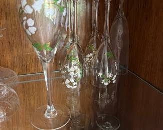 Item25 FloralWineFlutes