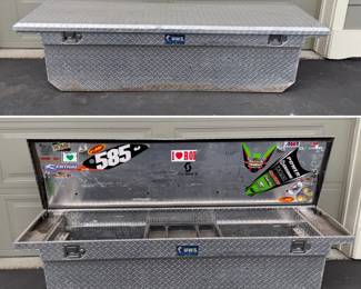 Full size truck bed tool box