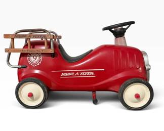 Vtg. Radio Flyer Fire Engine  9 Childrens Riding Toy