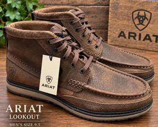 Ariat Lookout Men's 9.5 Leather Moc Toe Boots β Unworn with Tag