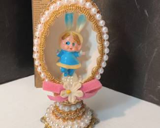 Vintage Egg Diorama Ornament