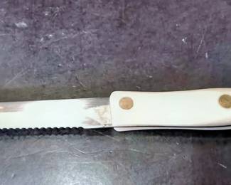 CUTCO 1721 KL Serrated Knife β White Handle, Olean NY