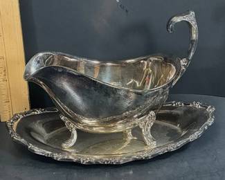 1847 Rogers Bros. Magic Rose Silverplate Gravy Boat & Underplate