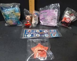 6 Sealed Early 2000s Kids Meal & Cereal Toys - Disney, Peanuts, Rugrats & Nemo