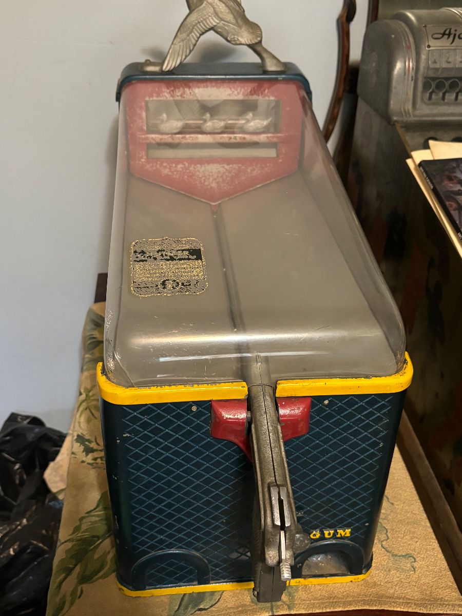 Mid century gaming machine