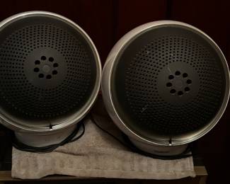 Pair of vintage Weltron speakers