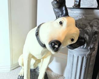 Collectible vintage RCA Victor "Nipper" listening dog figurine statue