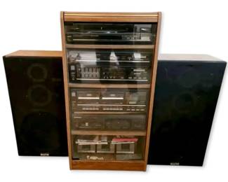 Sanyo Stereo w Speakers
