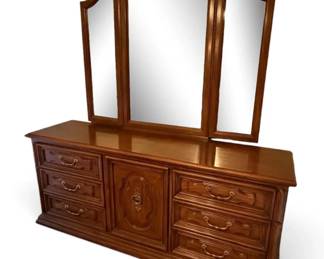 Colonial Style Wood Dresser w Attached Mirror
