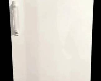 Frigidaire Upright Freezer  Working
