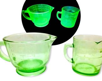 Uranium Glass Liquid Measuring Cups