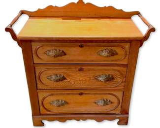 Antique Oak Chest of Drawers w Carved Handles