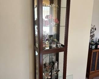 Curio cabinet
