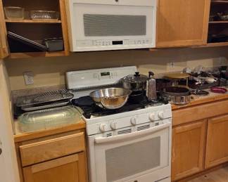 pots pans, cast iron and bakeware