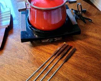 Vintage 1970s full fondue set