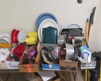 dishes table