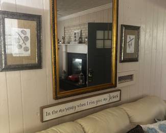 Wall mirror 