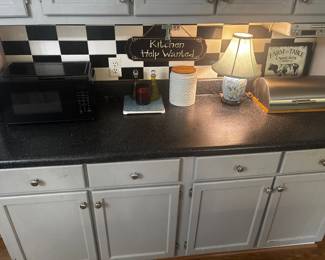 Kitchen items and decor 