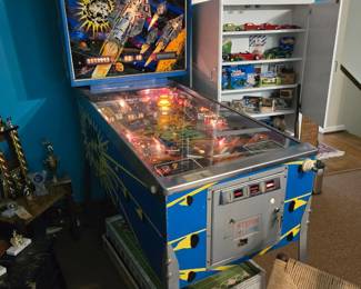1980 working Flight 2000 we will pre sell this 1 item
