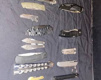 Pick A Pocket Or Butterfly Knife Lot