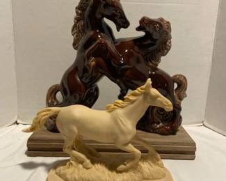 Mustang Figures