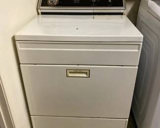 Whirlpool 29 Electric Dryer Model LE5800XKW0  Tested  Working