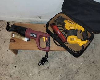 Chicago Electric 120V Saw  DeWalt DWE357 Reciprocating Saws With Blade