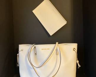 Michael Kors White Tote Handbag  Matching Wristlet Set