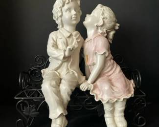 Garden Couple On A Bench Resin Home Decor