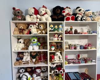 Holiday stuffies 