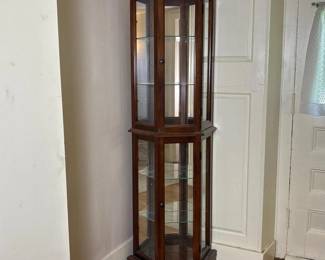 062 cornercuriocabinetwithglassshelves