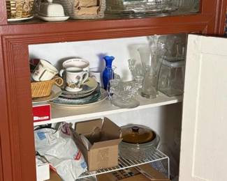 231 cabinetlotglasswarevasesandmore
