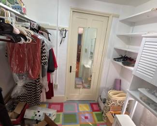 285 closetlotwomensclothingshoesmore
