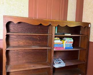 277 woodenbookcaseswithscallopedtrim