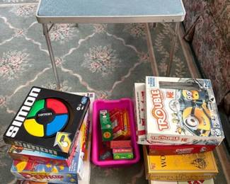175 assortedboardgamescardsetsandfoldi