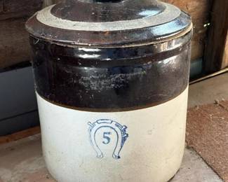 032 vintagestonewarecrockwithlid