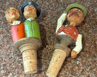 030 vintagehandcarvedfiguralwoodenbottl