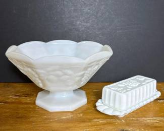 077 vintagemilkglassfootedbowlbutterdi