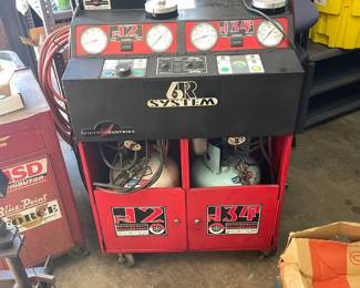 R12 R134 AC Machine not sure on condition. did use 134 side once