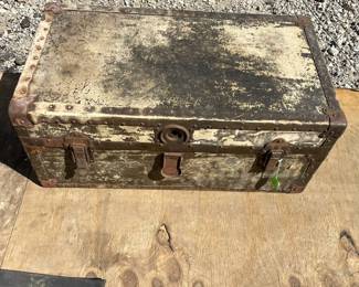old Indestruto trunk